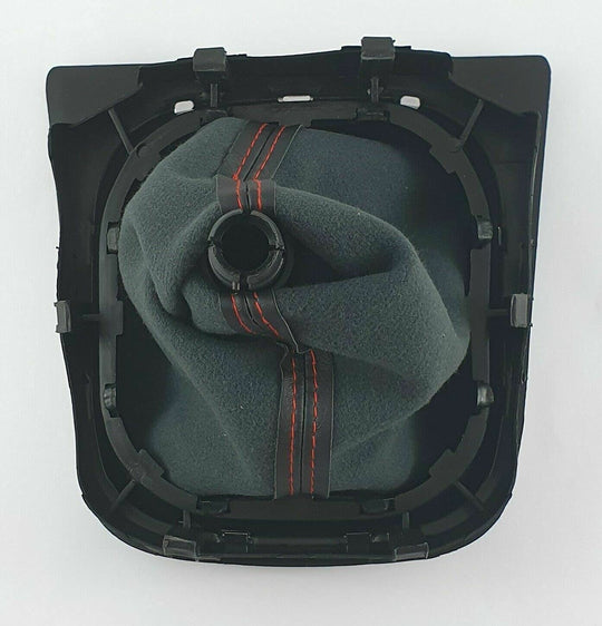 Cuffia Leva Cambio Manuale + Pomello + Ghiera Telaio Cromato Compatibile con Volkswagen Golf 5 6 MK5 MK6 Scirocco III 2008-2014 Cuciture Rosse 6 Marce Set Completo Ricambio Auto